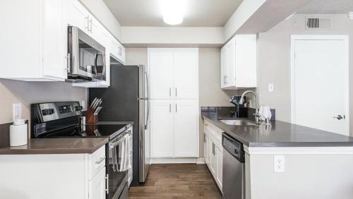 Landing Modern Apartment with Amazing Amenities (ID8322X41) in Chino Hills