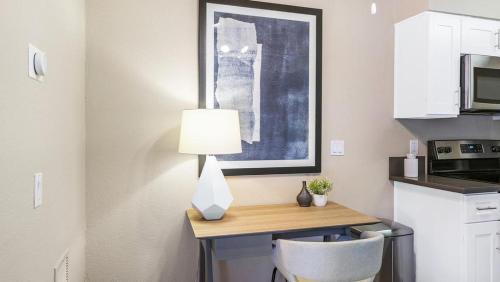 Landing Modern Apartment with Amazing Amenities (ID8322X41) in Chino Hills