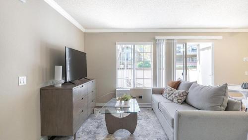 Landing Modern Apartment with Amazing Amenities (ID8322X41) in Chino Hills