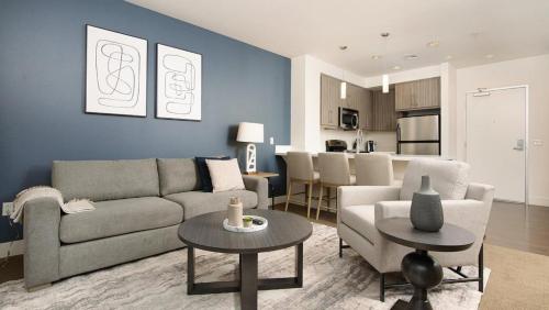 Landing Modern Apartment with Amazing Amenities ID8454X47 in Santa Ana, USA