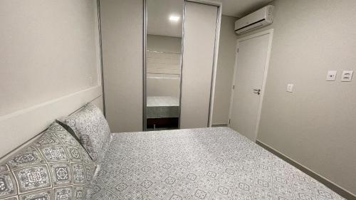 Novo e amplo apartamento a poucos passos do Shopping JL
