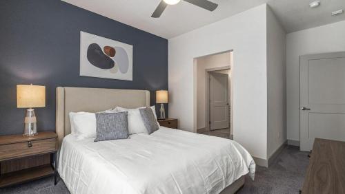 Landing Modern Apartment with Amazing Amenities ID8459X09 in San Antonio, USA
