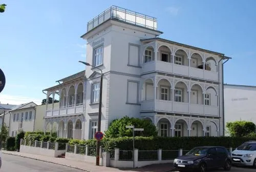 nur 50 Meter zum Strand: tolles Apartment in Binz, Deutschland