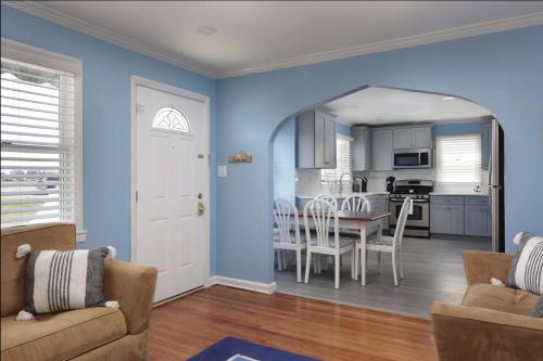 Island Time- beautifully renovated bay view home in Seaside Heights, USA