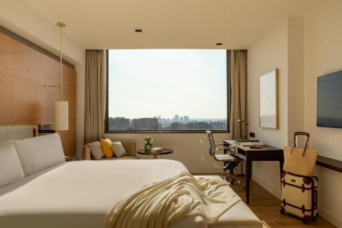 Deluxe Connecting Rooms