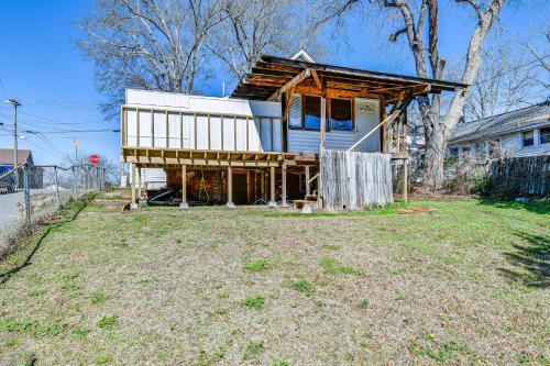 Pet-Friendly North Carolina Abode - Deck and Hot Tub