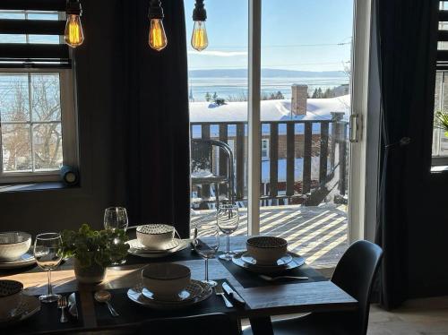 Hôtel Le Rustique (Hotel Le Rustique) in 聖艾雲尼 (QC)