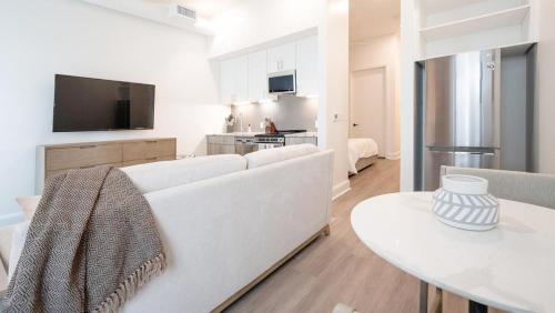 Landing Modern Apartment with Amazing Amenities ID5790X46 in Birmingham, USA