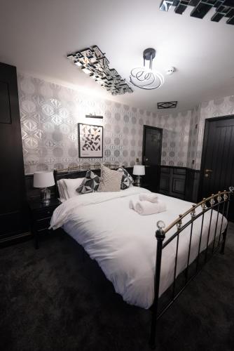 Kip 23 JJs Emsworth Room Type - Deluxe Double Room