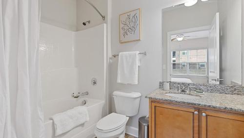 Landing Modern Apartment with Amazing Amenities ID7187X91 in Greensboro, USA