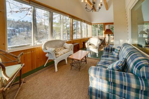 . Lakefront Bradford Cottage w/ Dock, Near Skiing!