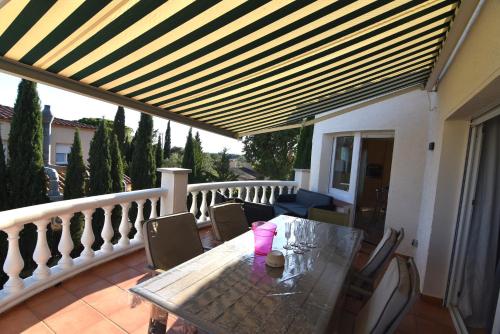 RNET - CASA MORERE, Roses (foto 4)