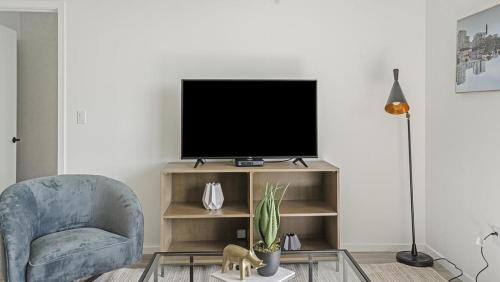 Landing - Modern Apartment with Amazing Amenities ID1401X723 in Fort Lauderdale, USA