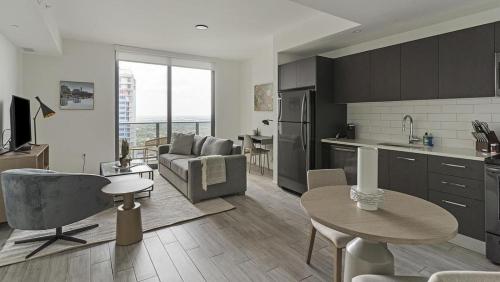 Landing - Modern Apartment with Amazing Amenities ID1401X723 in Fort Lauderdale, USA