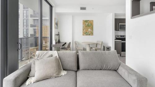 Landing - Modern Apartment with Amazing Amenities ID1401X725 in Fort Lauderdale, USA