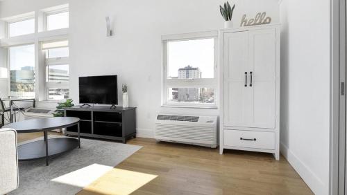 Landing - Modern Apartment with Amazing Amenities ID1401X734 in Denver, USA