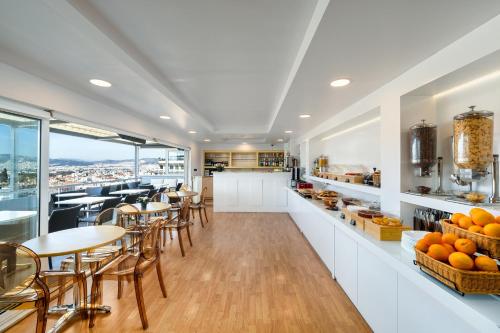 Hotel Adonis - image 13