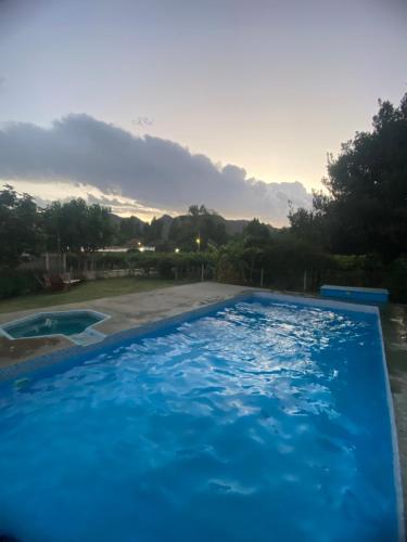 Cabañas las viñas full (Cabanas las vinas full) in Anguinán