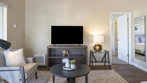 Landing Modern Apartment with Amazing Amenities (ID9448X47) in Chino Hills