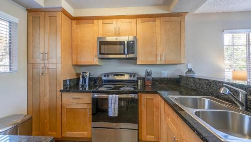 Landing Modern Apartment with Amazing Amenities (ID9448X47) in Chino Hills
