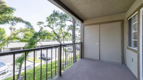 Landing Modern Apartment with Amazing Amenities (ID9448X47) in Chino Hills