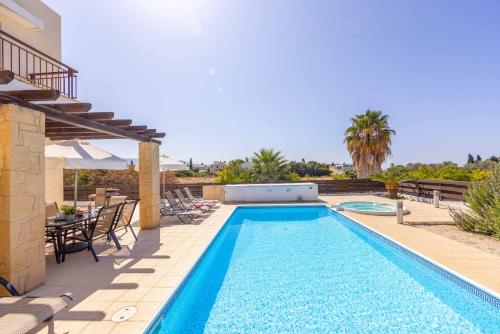 Villa Michael Coral, Peyia (Foto 2)