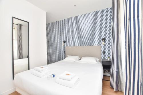 Renovated 2BD apartment in Parc Belleville - image 2