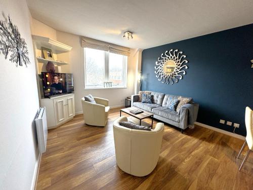 Two Bedroom Apartments in Central Windsor with Parking - Windsor