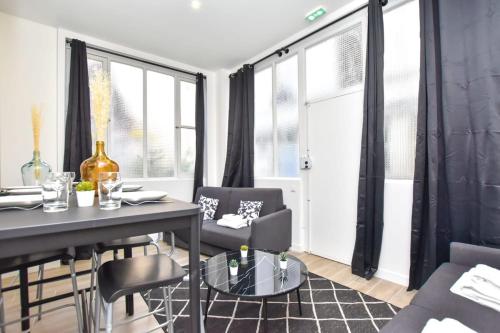Modern 3BD for 8 guests in Bastille Voltaire - image 3