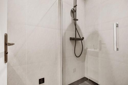 Place d'Italie Modern & Renovated 3BD for 10guests - image 9