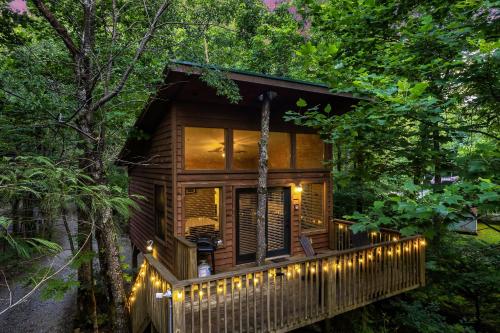 Rivers Edge Treehouses