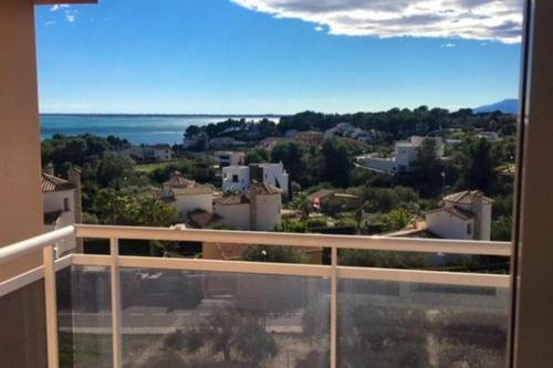 2 bedrooms appartement at Tarragona 900 m away from the beach with shared pool and wifi