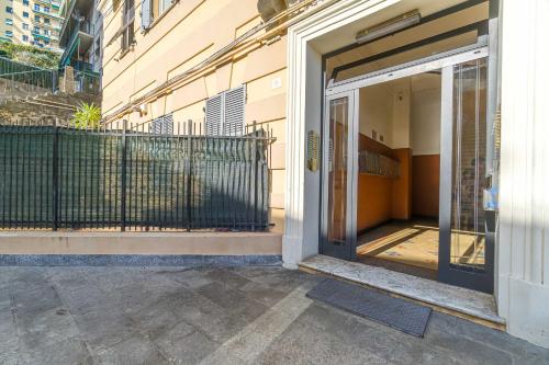 Genova La Fortuna Roomy Apt & Panoramic Balcony