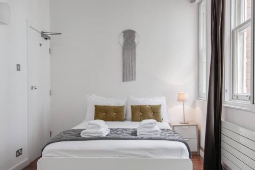 2 Bed Northern Quarter Loft Conversion City Centre, Manchester (photo 4)