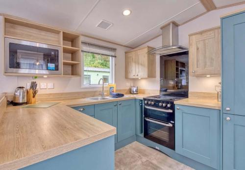 2 bedrooms, 4 beds
