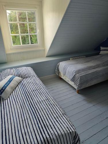 Maison familiale 13 p à 100m de la plage Ralévy