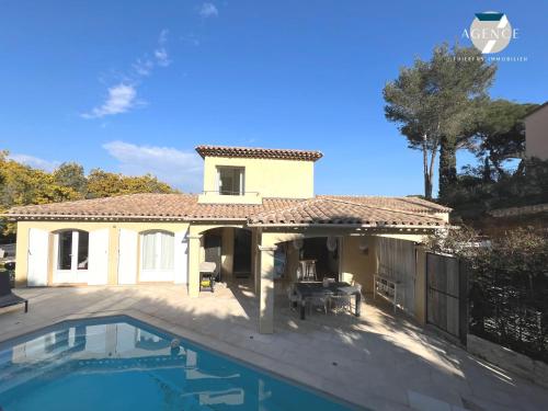 Villa 6 personnes avec piscine privée - Location, gîte - Sainte-Maxime