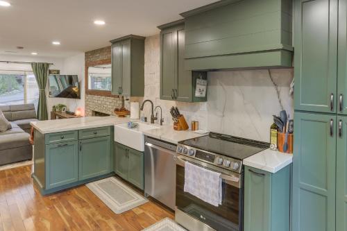 Cozy Wrightwood Cabin Family and Pet Friendly! in Wrightwood (CA)