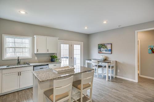 Winchester Home with Deck Less Than 1 Mi to Tims Ford Lake!