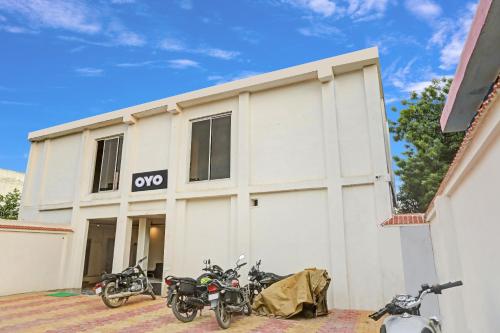 OYO Flagship J.d.p Guest House