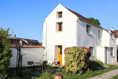 Holiday home at the edge of La Seine near Giverny gîte à louer Moisson