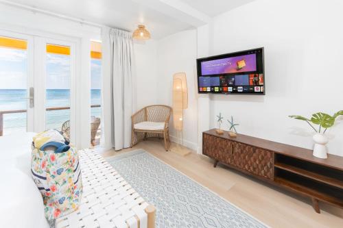 The Beach House Boutique Hotel