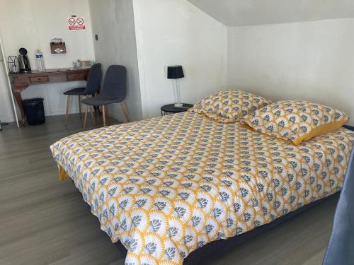 Chambre triple spacieuse pour 3 Adultes avec terrasse privée - Proche Disneyland Paris