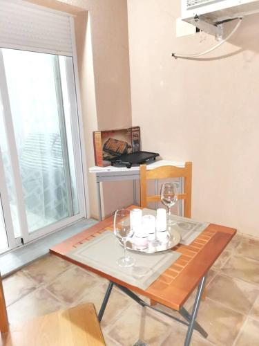 One bedroom appartement with jacuzzi terrace and wifi at Vicar