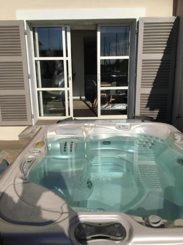 VILLA DE LUXE A PORT GRIMAUD VILLA DE LUXE A PORT GRIMAUD