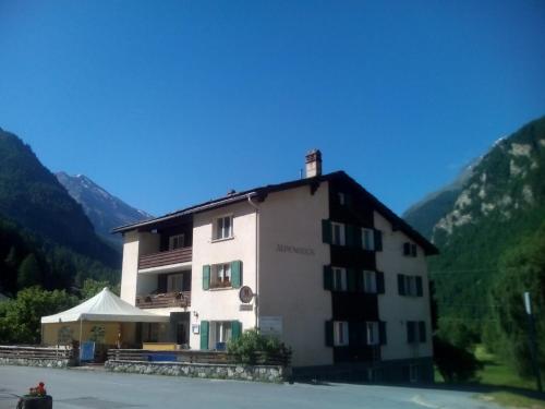 Hotel in Randa 