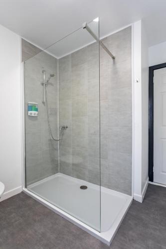 Castlereagh guest House Room Type - Comfort Triple Room Castlereagh guest House Room Type - Comfort Triple Room