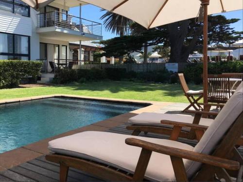 74 on Marine - Apartment 303 in เฮอร์มานัส