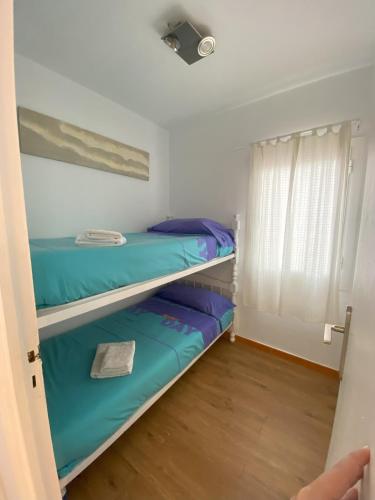 Ático con terraza! Ideal para vivir Sitges todo el año - image 2