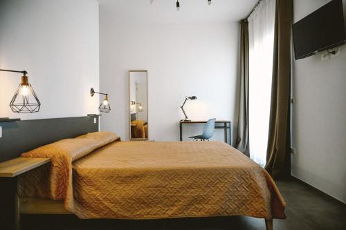 Double Room image 4